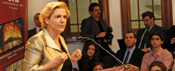 Dra. Pilar Rahola en la Universidad ORT Uruguay