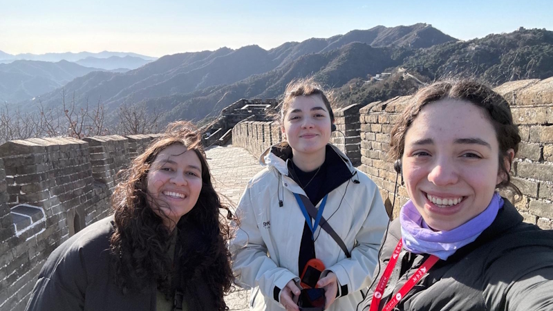 Serrana Giovannini, Manuela Tasende y Lucía Carabelli