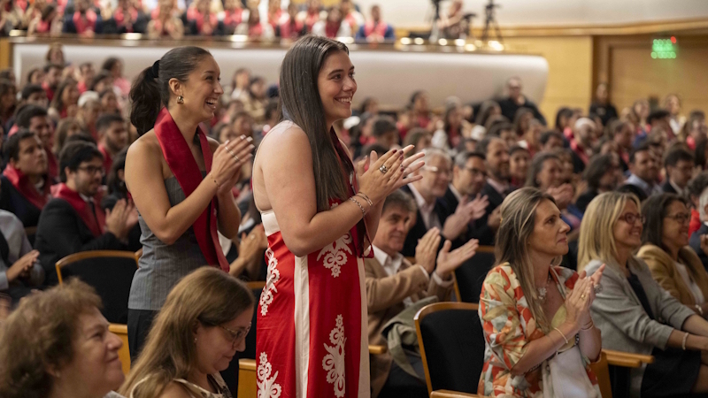Catalina Tagliaferro, graduada con honores