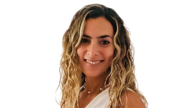 Gabriela 
                                            Rocha, MBA