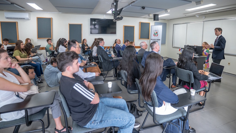 Mtr. Carlos Arturo Hoyos, vicecanciller de la Rep&uacute;blica de Panam&aacute;