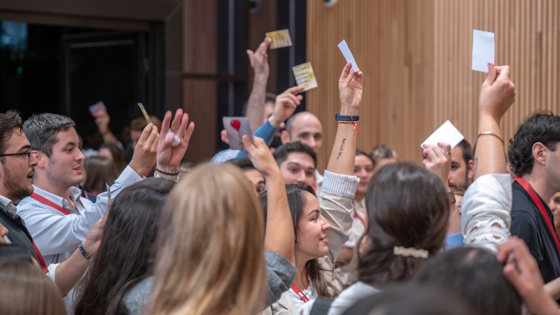 Bienvenida Escuela de Negocios