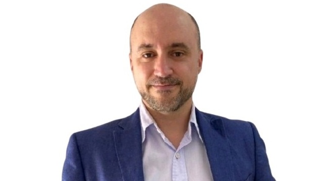 Juan 
                                            Labraga
