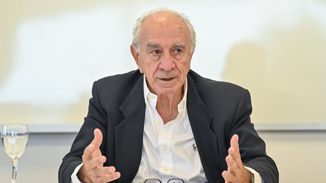 Jorge
                                            Caumont, MA