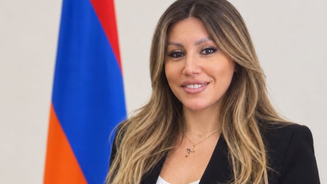 Excma. embajadora Mariam
                                            Gevorgyan
