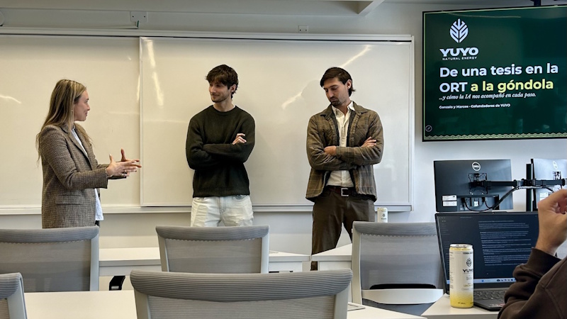 De una tesis en ORT a m&aacute;s de 350 puntos de venta: los fundadores de Yuyo compartieron su experiencia con estudiantes