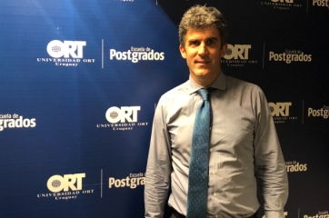 Docente Juan Carro