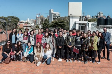 Estudiantes de China en la Universidad ORT Uruguay Estudiantes de China en la Universidad ORT Uruguay
