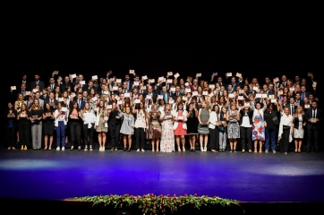 Ceremonia de graduación de postgrados