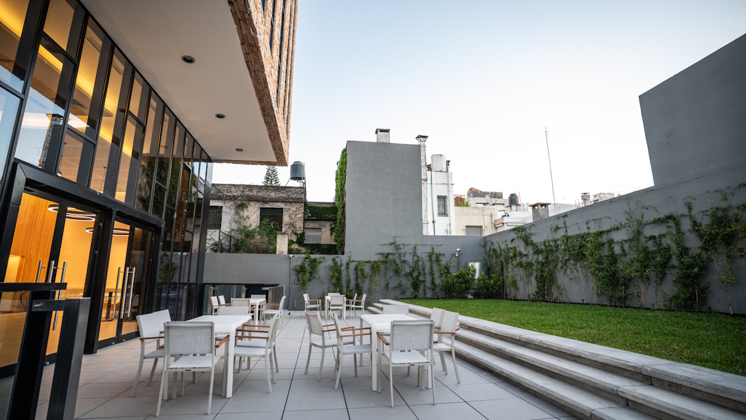 Escuela de Postgrados en Negocios