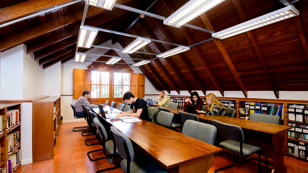 Biblioteca Pocitos de la Universidad ORT Uruguay